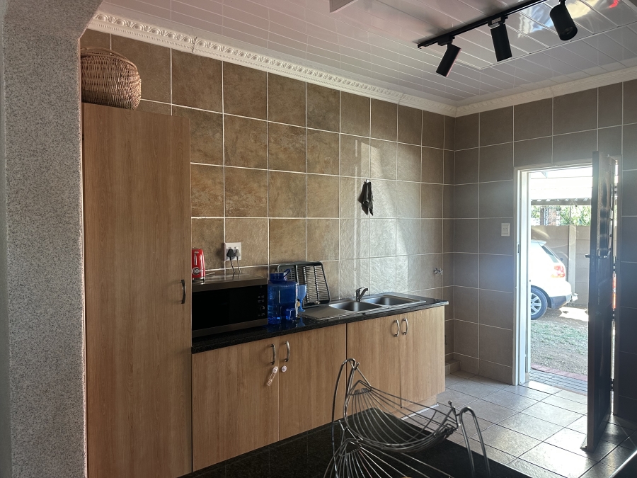 To Let 3 Bedroom Property for Rent in Protea Park North West